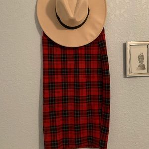 Plaid skirt! Stretchy! ☎️⏰